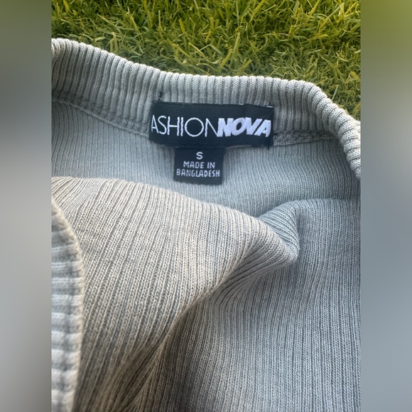 Fashion Nova Top - Picture 2 of 3